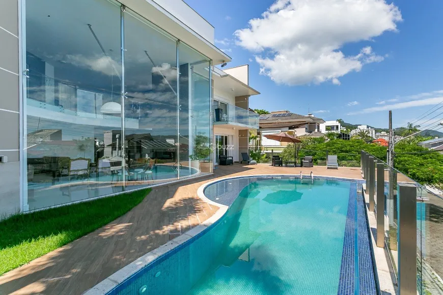 Foto 1 de Casa com 5 Quartos à venda, 750m² em Joao Paulo, Florianópolis
