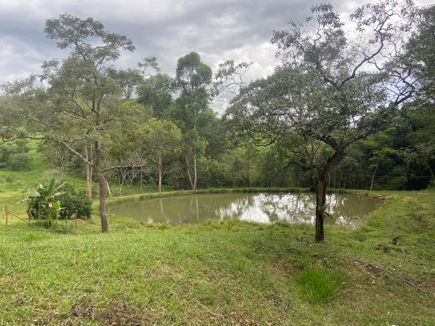 Foto 1 de Fazenda/Sítio à venda, 16000m² em Zona Rural, Entre Rios de Minas