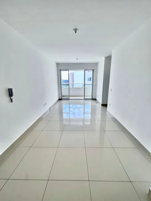 Foto 1 de Apartamento com 3 Quartos à venda, 70m² em Planalto, Belo Horizonte