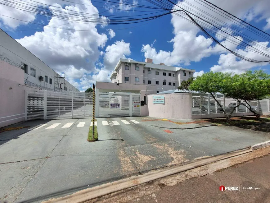 Foto 1 de Apartamento com 3 Quartos à venda, 67m² em Vila Ipiranga, Campo Grande