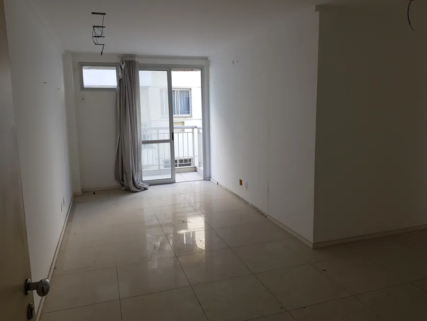 Foto 1 de Apartamento com 2 Quartos para venda ou aluguel, 64m² em Praça Seca, Rio de Janeiro