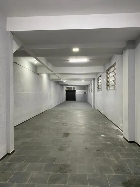 Foto 1 de Galpão/Depósito/Armazém com 6 Quartos para venda ou aluguel, 570m² em Encruzilhada, Santos