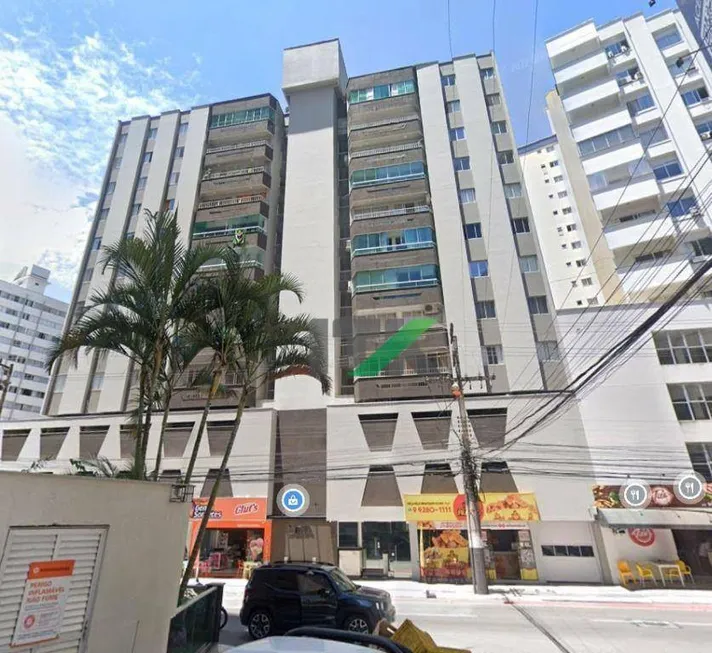 Foto 1 de Apartamento com 4 Quartos à venda, 123m² em Centro, Balneário Camboriú