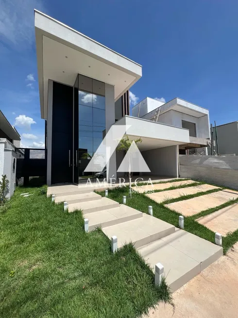 Foto 1 de Casa de Condomínio com 4 Quartos à venda, 222m² em Condomínio Belvedere II, Cuiabá