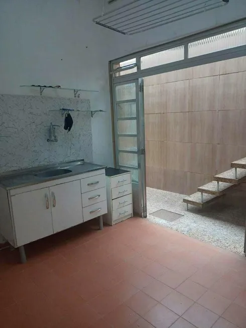 Foto 1 de Casa com 4 Quartos à venda, 125m² em Vila Caicara, Praia Grande