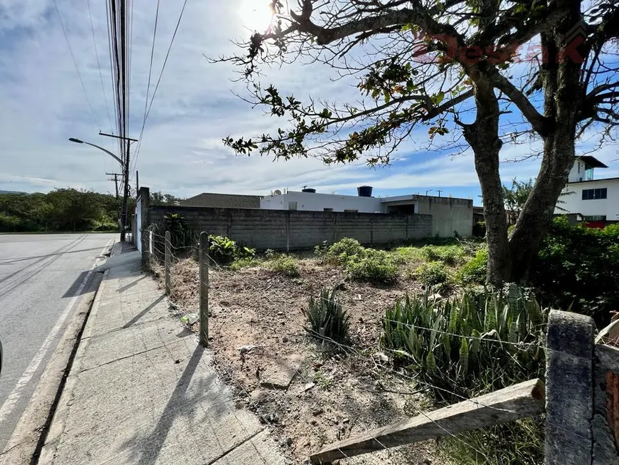 Foto 1 de Lote/Terreno à venda em Praia João Rosa, Biguaçu