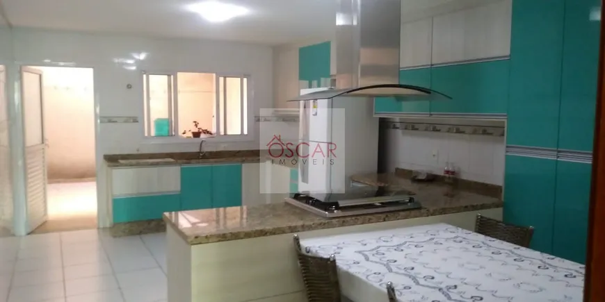 Foto 1 de Sobrado com 3 Quartos à venda, 180m² em Vila Carrão, São Paulo