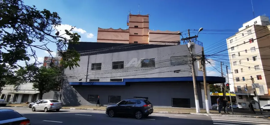 Foto 1 de Prédio Comercial com 8 Quartos para alugar, 1680m² em Centro, Campinas