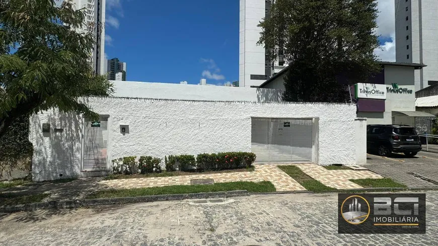 Foto 1 de Casa com 4 Quartos à venda, 250m² em Casa Forte, Recife