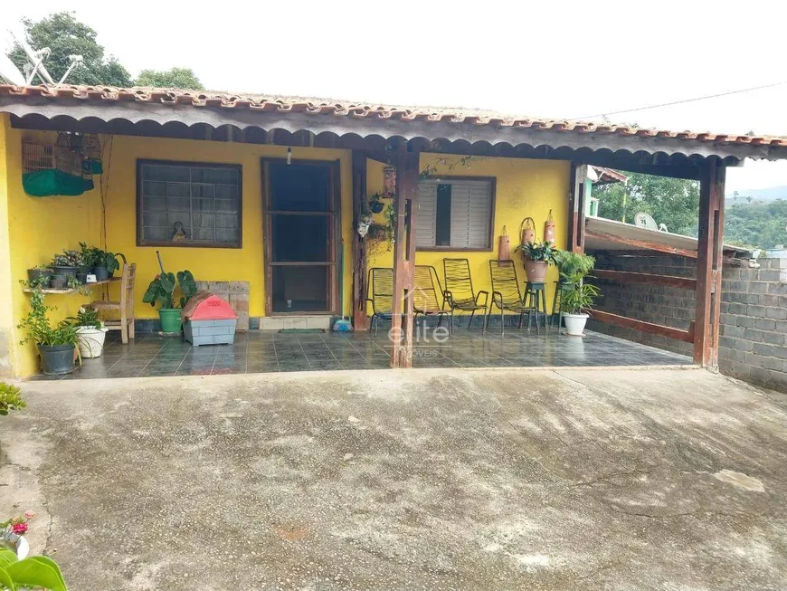 Foto 1 de Fazenda/Sítio com 2 Quartos à venda, 300m² em Serra Negra, Bom Jesus dos Perdões