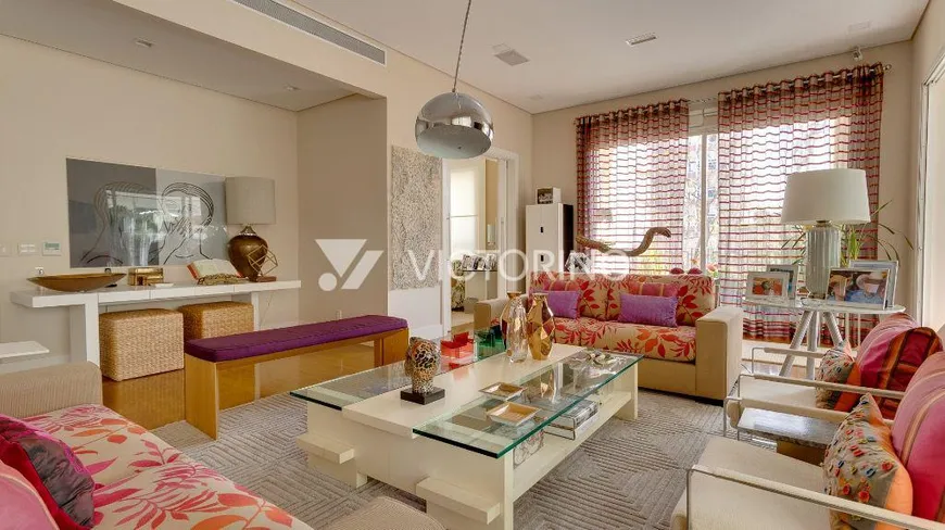Foto 1 de Apartamento com 4 Quartos à venda, 438m² em Itaim Bibi, São Paulo