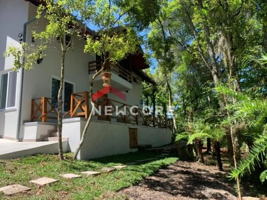 Foto 1 de Casa de Condomínio com 3 Quartos à venda, 225m² em , Gramado