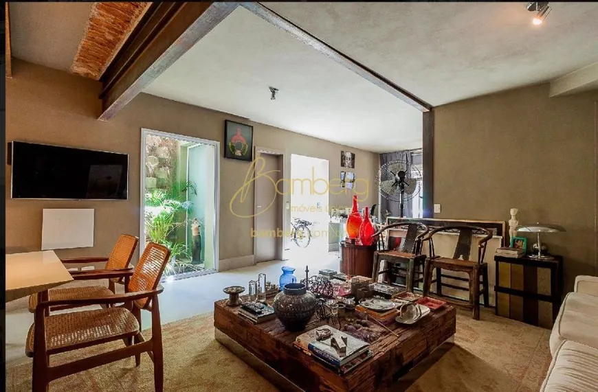 Foto 1 de Casa com 2 Quartos à venda, 130m² em Itaim Bibi, São Paulo