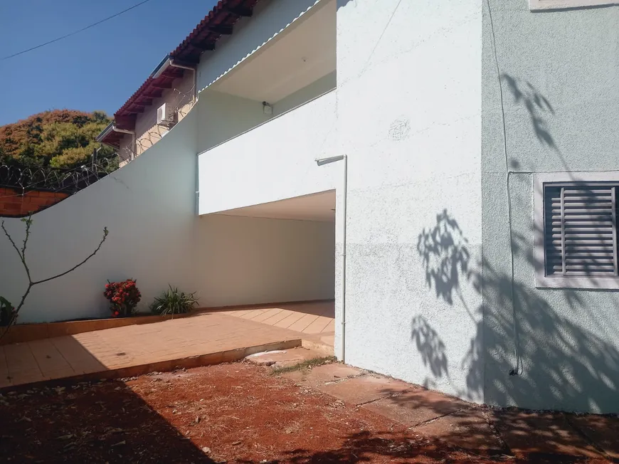 Foto 1 de Sobrado com 4 Quartos à venda, 236m² em Setor Sudoeste, Goiânia