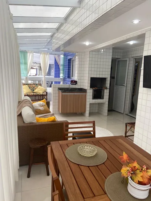 Foto 1 de Apartamento com 2 Quartos à venda, 125m² em Canto do Forte, Praia Grande