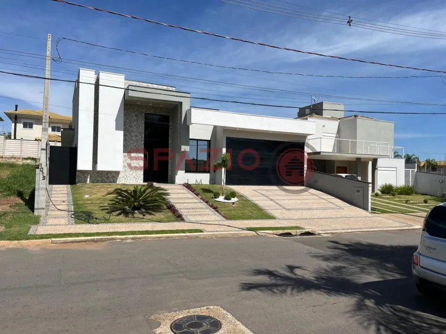 Foto 1 de Casa de Condomínio com 3 Quartos à venda, 236m² em Parque Xangrilá, Campinas