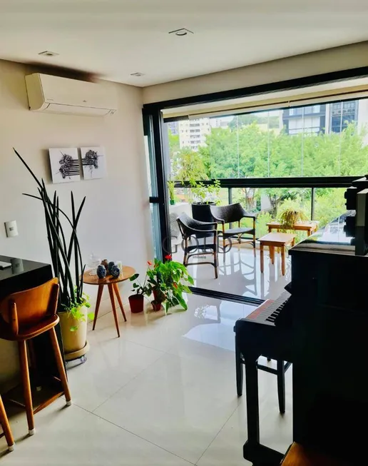 Foto 1 de Apartamento com 1 Quarto à venda, 70m² em Vila Madalena, São Paulo