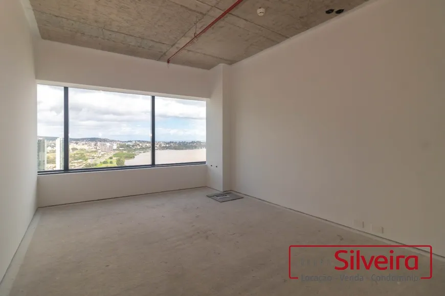 Foto 1 de Sala Comercial para alugar, 33m² em Cristal, Porto Alegre