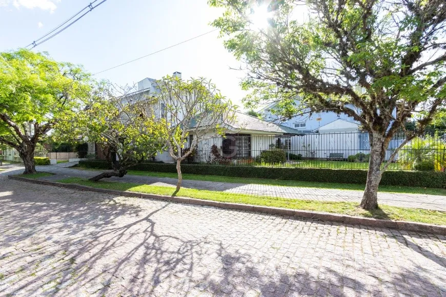 Foto 1 de Casa com 4 Quartos à venda, 299m² em Ipanema, Porto Alegre