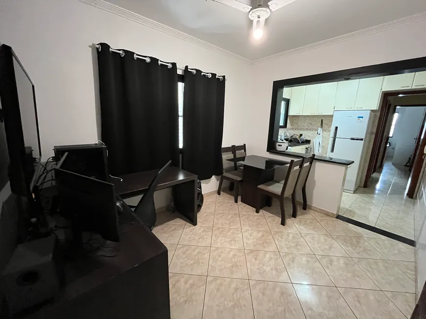 Foto 1 de Apartamento com 1 Quarto à venda, 38m² em Vila Tupi, Praia Grande