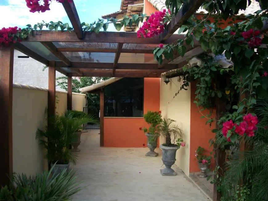 Foto 1 de Casa de Condomínio com 3 Quartos à venda, 190m² em Condominio dos Passaros, Cabo Frio