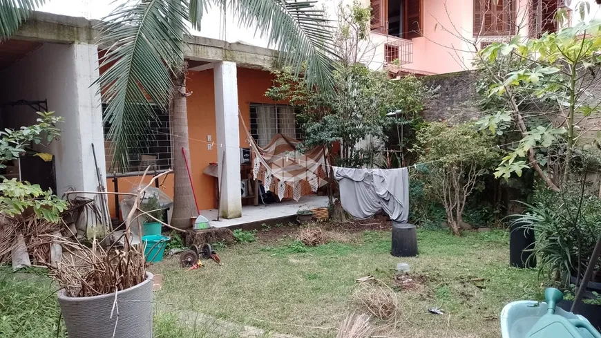 Foto 1 de Casa com 2 Quartos à venda, 116m² em Partenon, Porto Alegre