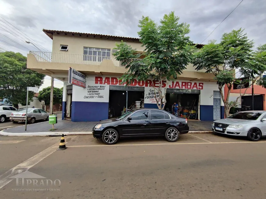 Foto 1 de Imóvel Comercial com 3 Quartos à venda, 270m² em Centro, Ibiporã