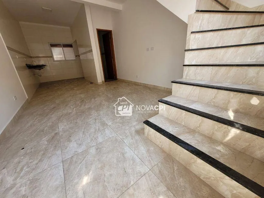 Foto 1 de Casa de Condomínio com 2 Quartos à venda, 55m² em Vila Tupi, Praia Grande