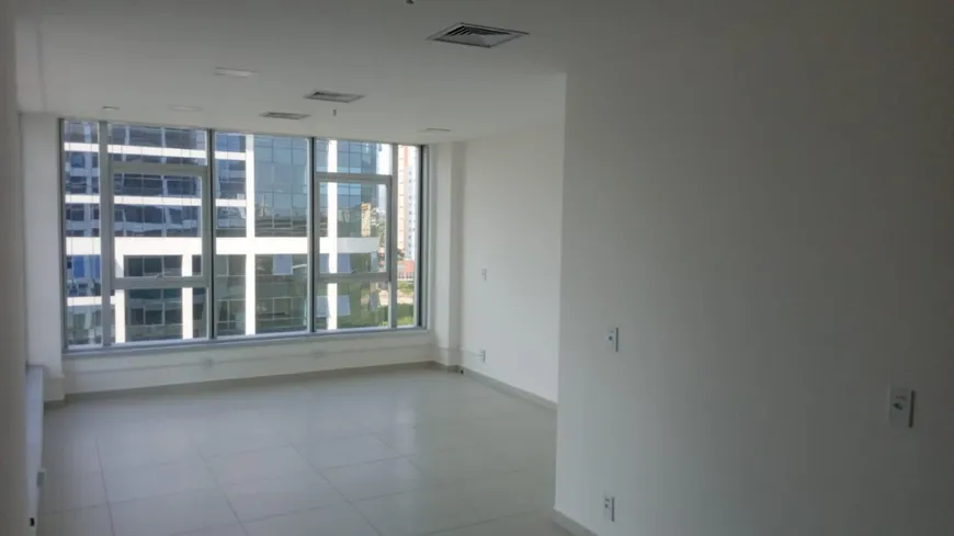 Foto 1 de Sala Comercial para alugar, 38m² em Barra da Tijuca, Rio de Janeiro