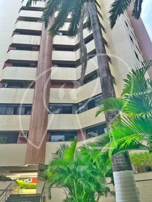 Foto 1 de Apartamento com 4 Quartos à venda, 200m² em Meireles, Fortaleza