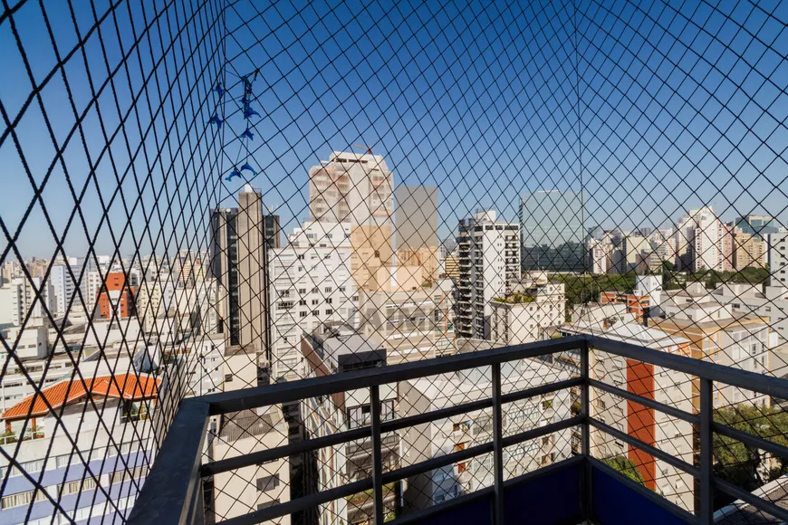 Foto 1 de Apartamento com 3 Quartos à venda, 167m² em Higienópolis, São Paulo