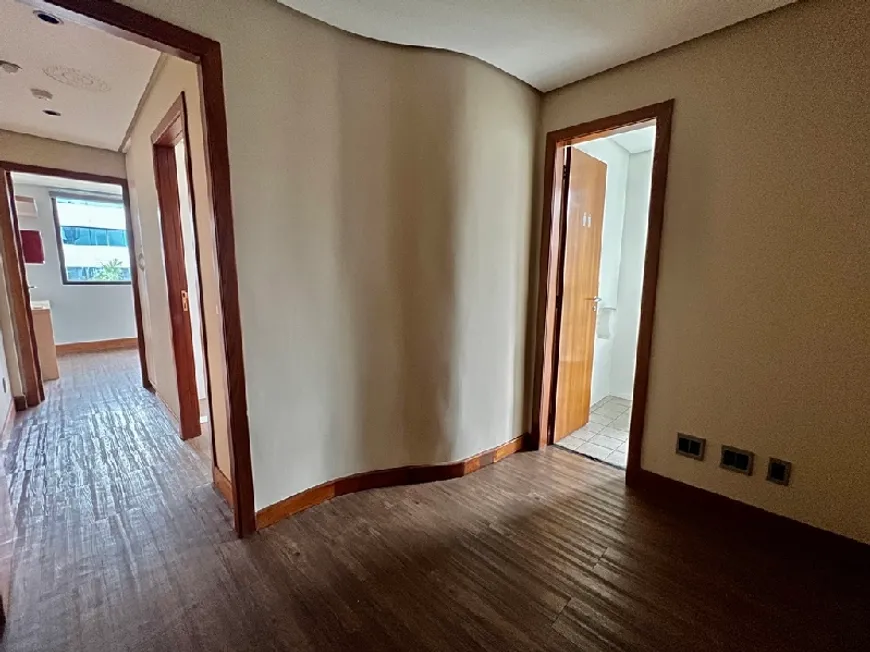 Foto 1 de Sala Comercial para alugar, 39m² em Três Figueiras, Porto Alegre