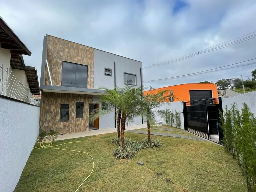 Foto 1 de Casa com 2 Quartos à venda, 104m² em Piracangagua, Taubaté