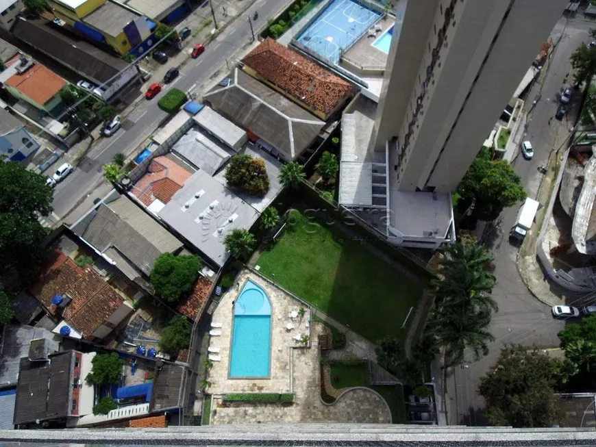 Foto 1 de Apartamento com 4 Quartos à venda, 393m² em Casa Amarela, Recife