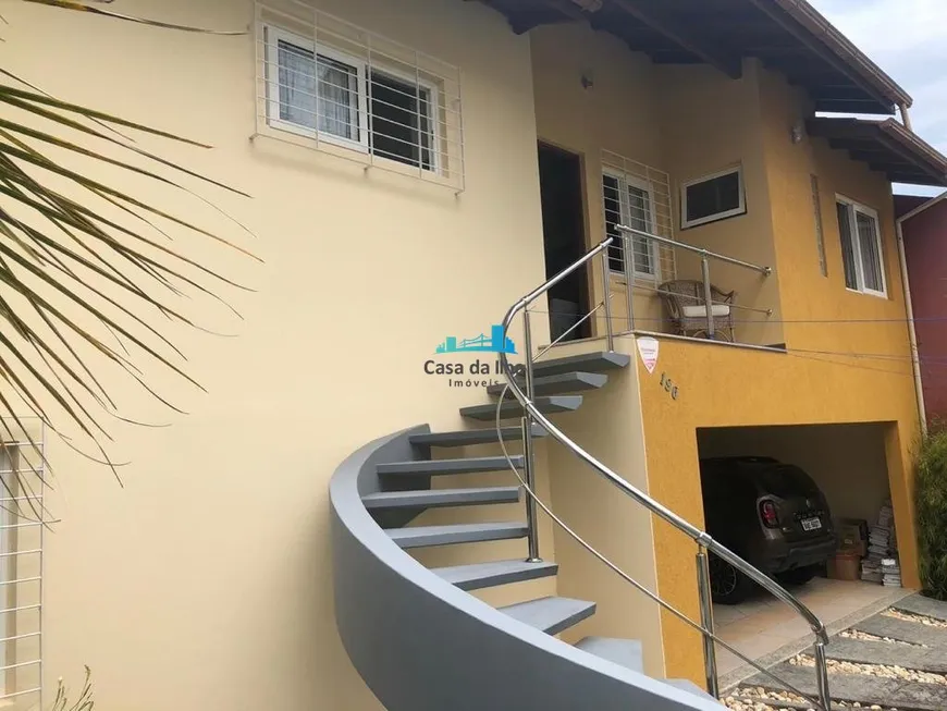 Foto 1 de Casa com 3 Quartos à venda, 250m² em Coqueiros, Florianópolis