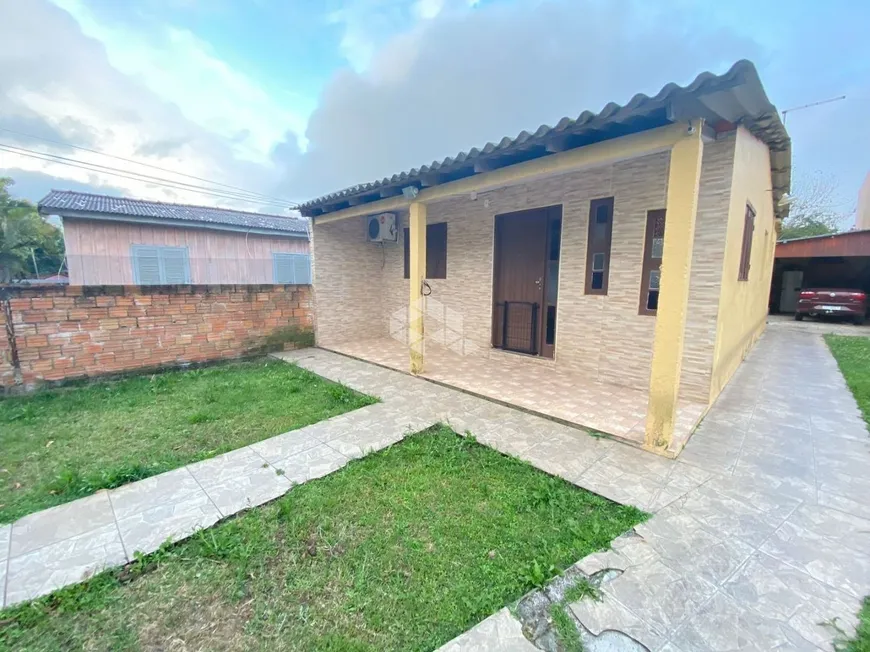 Foto 1 de Casa com 2 Quartos à venda, 66m² em Medianeira, Eldorado do Sul