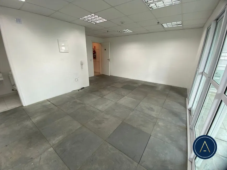 Foto 1 de Sala Comercial para alugar, 40m² em Santo Amaro, São Paulo