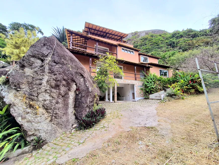 Foto 1 de Casa com 4 Quartos à venda, 374m² em Itacoataira, Niterói