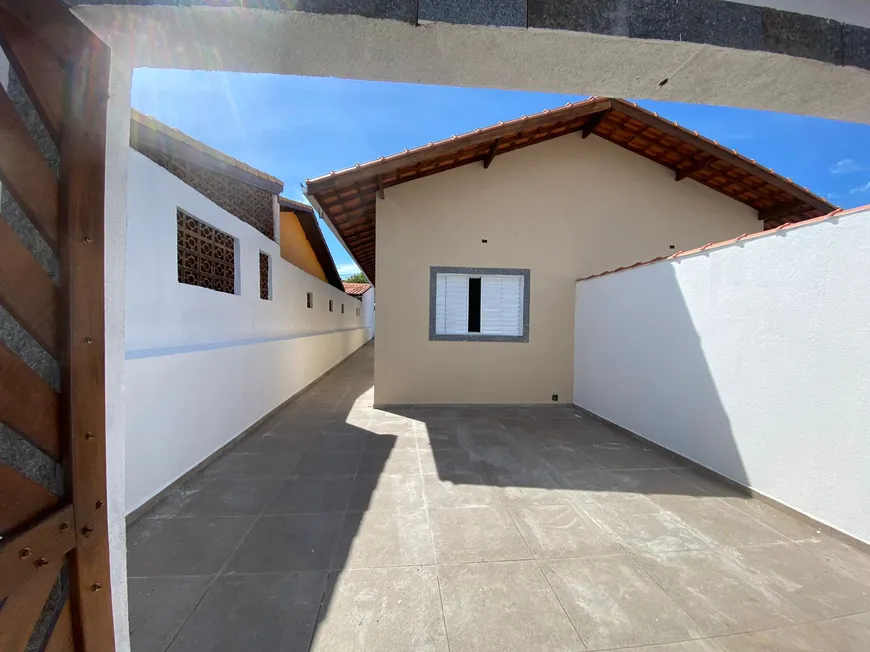 Foto 1 de Casa com 2 Quartos à venda, 58m² em Gaviotas, Itanhaém