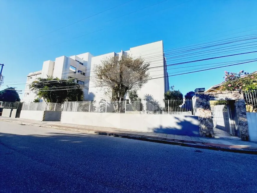 Foto 1 de Apartamento com 1 Quarto para alugar, 42m² em Coqueiros, Florianópolis