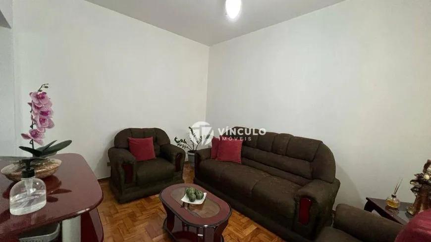 Foto 1 de Casa com 4 Quartos à venda, 282m² em Leblon, Uberaba