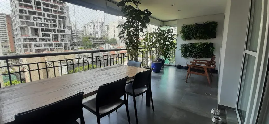 Foto 1 de Apartamento com 3 Quartos à venda, 150m² em Pinheiros, São Paulo