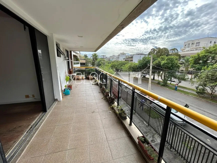 Foto 1 de Apartamento com 3 Quartos para venda ou aluguel, 119m² em Recreio Dos Bandeirantes, Rio de Janeiro