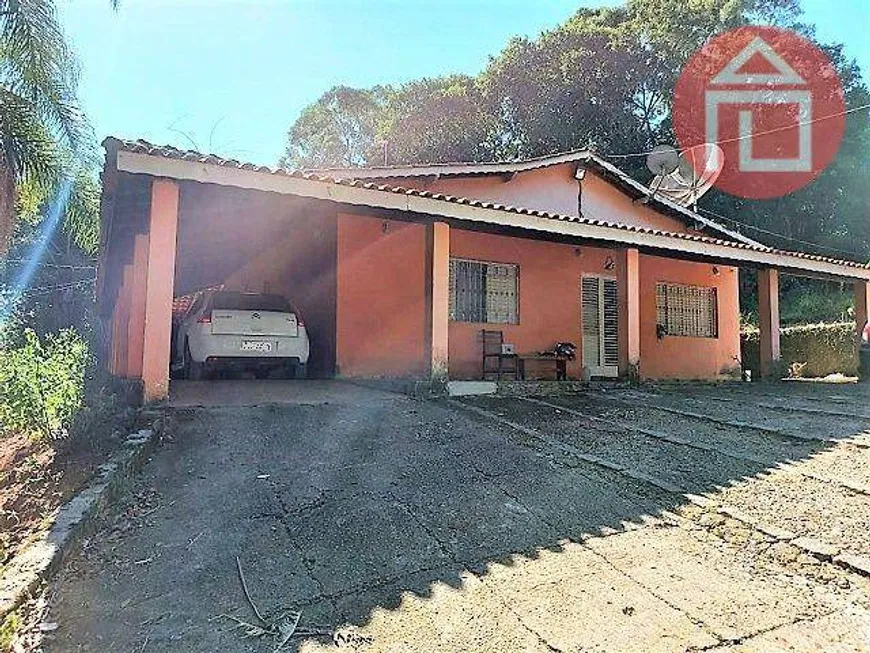 Foto 1 de Fazenda/Sítio com 3 Quartos à venda, 200m² em Bom retiro , Bragança Paulista