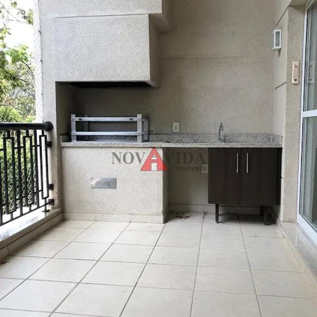 Foto 1 de Apartamento com 3 Quartos para alugar, 140m² em Santo Amaro, São Paulo