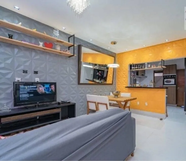 Foto 1 de Casa de Condomínio com 2 Quartos à venda, 72m² em Planalto, Natal