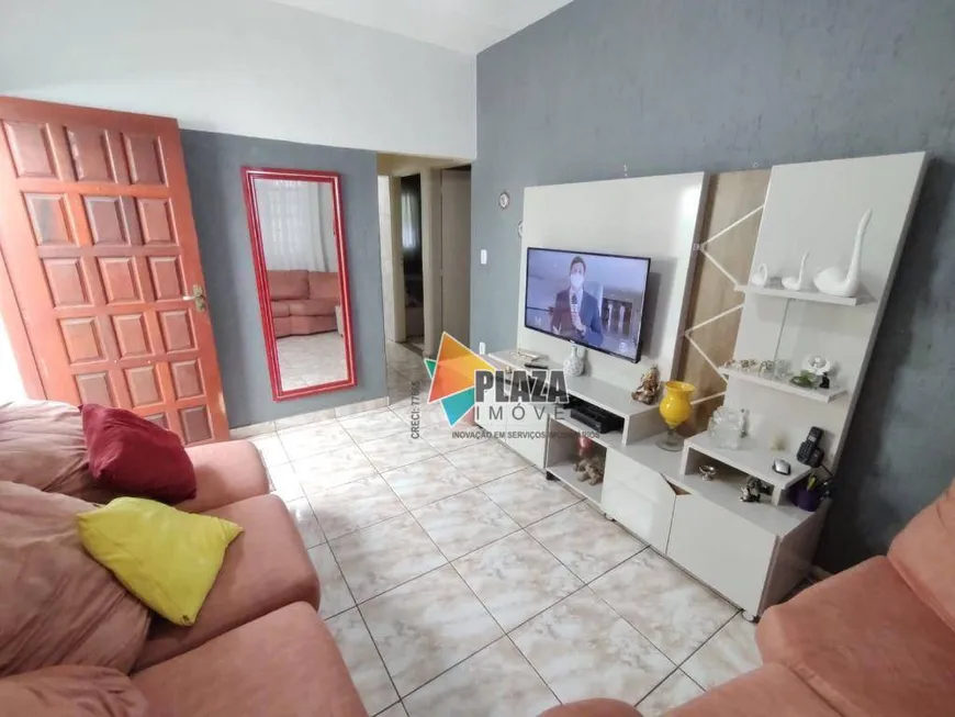 Foto 1 de Casa com 2 Quartos à venda, 58m² em Vila Guilhermina, Praia Grande