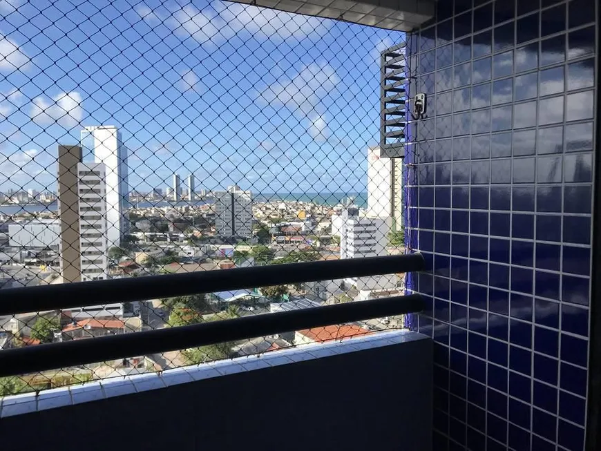 Foto 1 de Apartamento com 3 Quartos à venda, 70m² em Pina, Recife