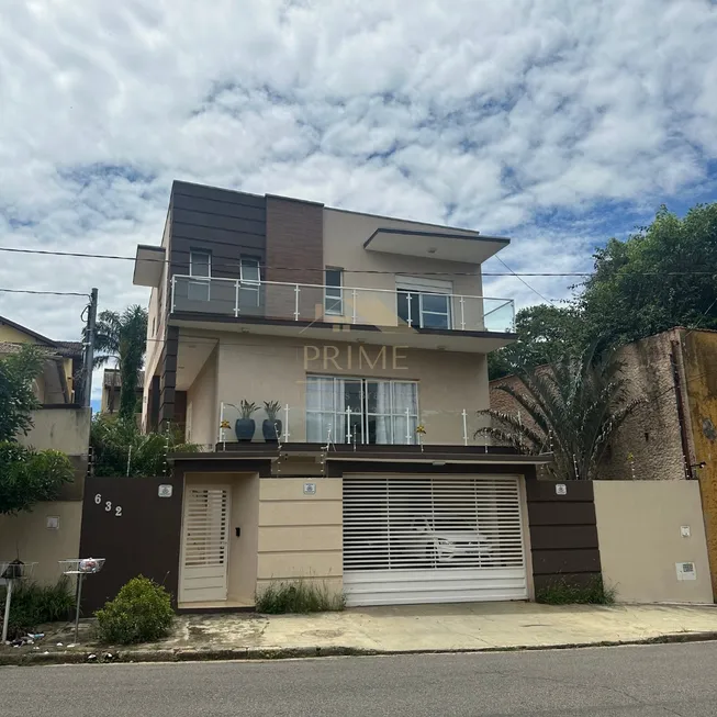 Foto 1 de Casa com 4 Quartos à venda, 350m² em Jardim América, Bragança Paulista
