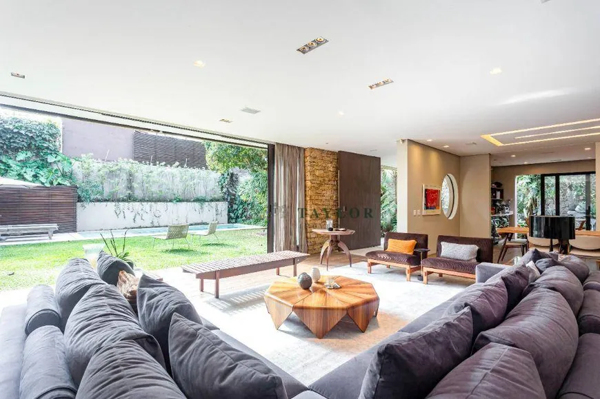 Foto 1 de Casa com 4 Quartos à venda, 640m² em Jardim Paulistano, São Paulo